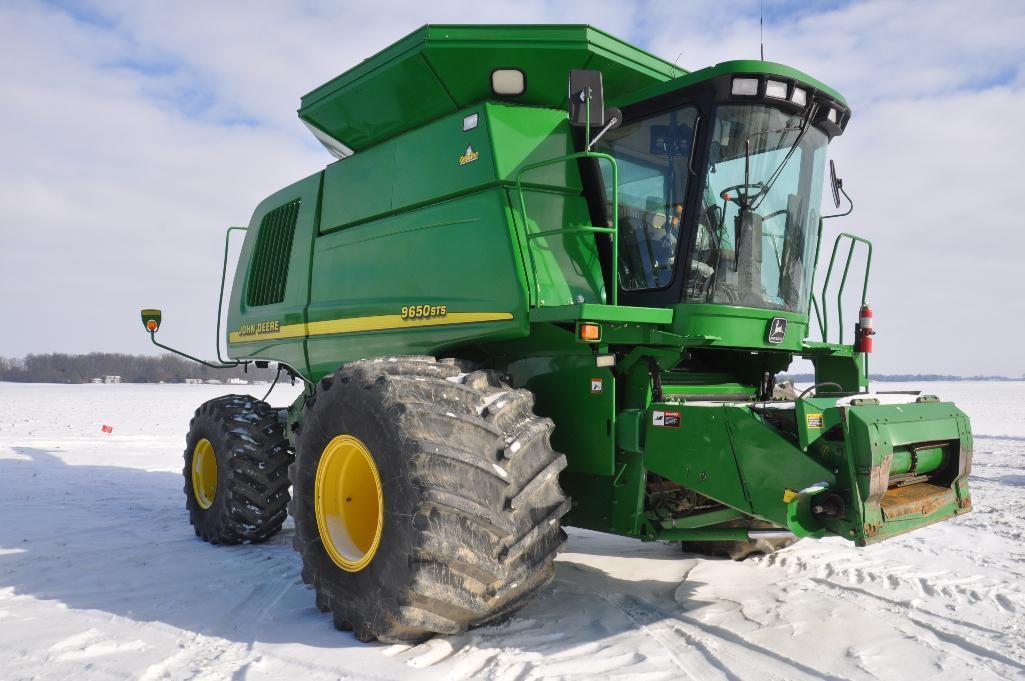'00 JD 9650STS 4wd combine