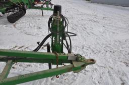 '05 JD 2210 32.5' field cultivator