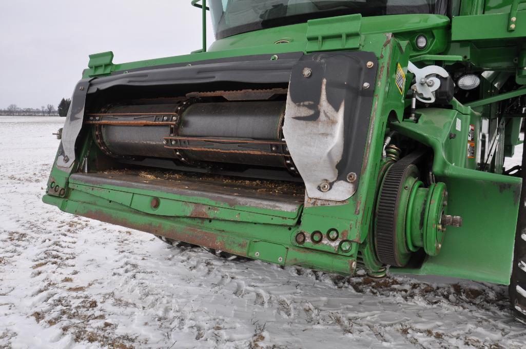 '12 JD S670 4wd combine