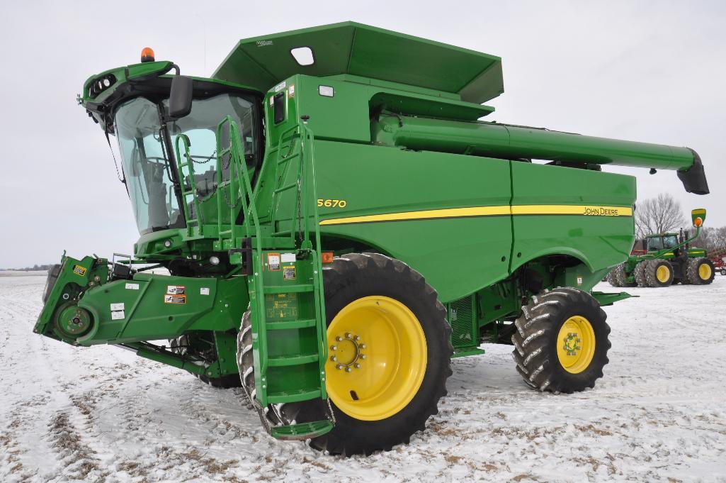 '12 JD S670 4wd combine