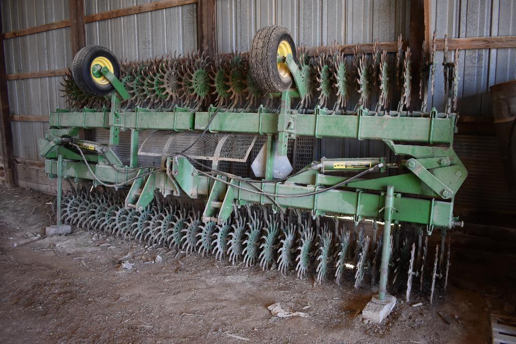 JD 400 30' 3-pt. rotary hoe