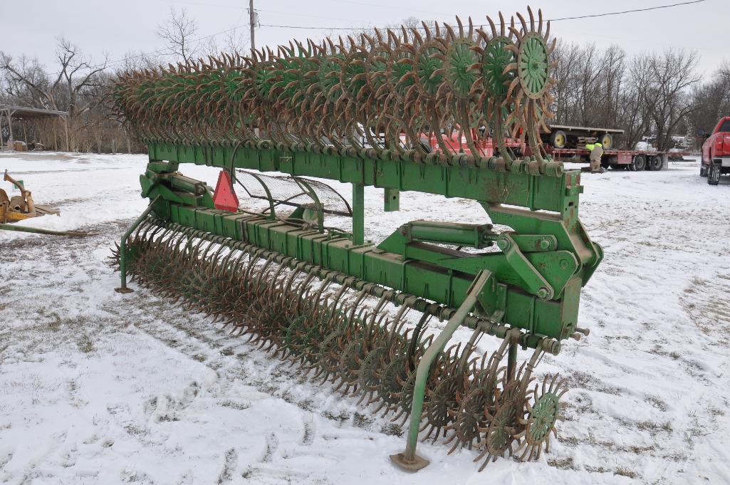 JD 400 30' 3-pt. rotary hoe