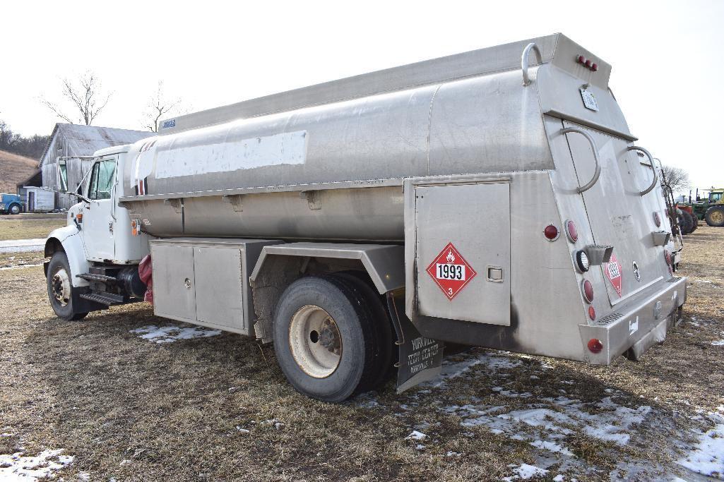 '95 IH 4900 fuel truck