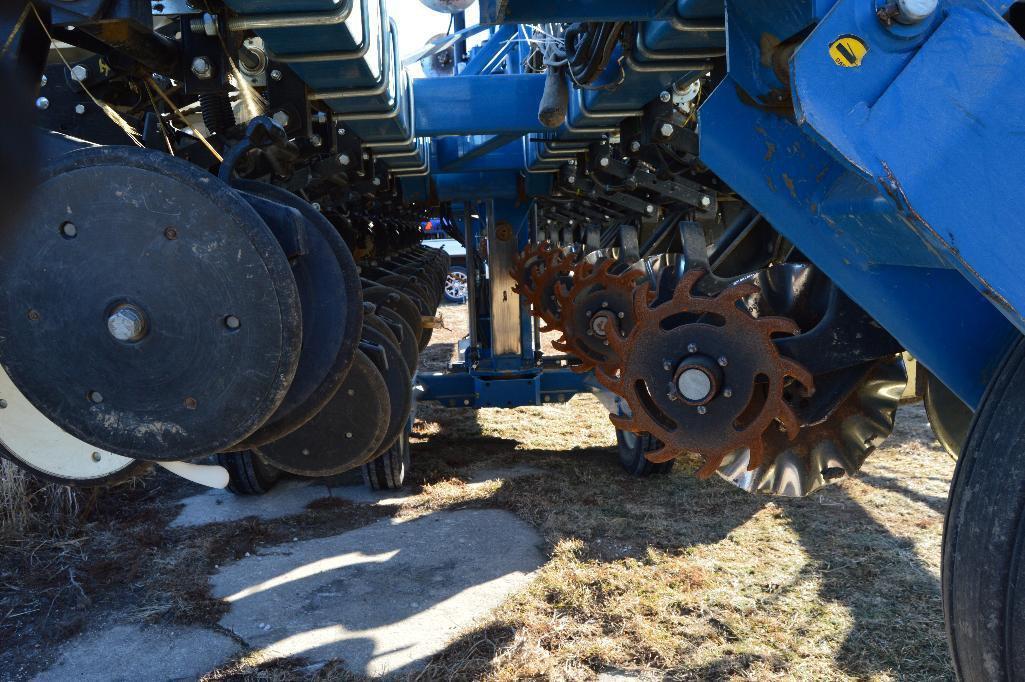 Kinze 3600 12/23 interplant planter