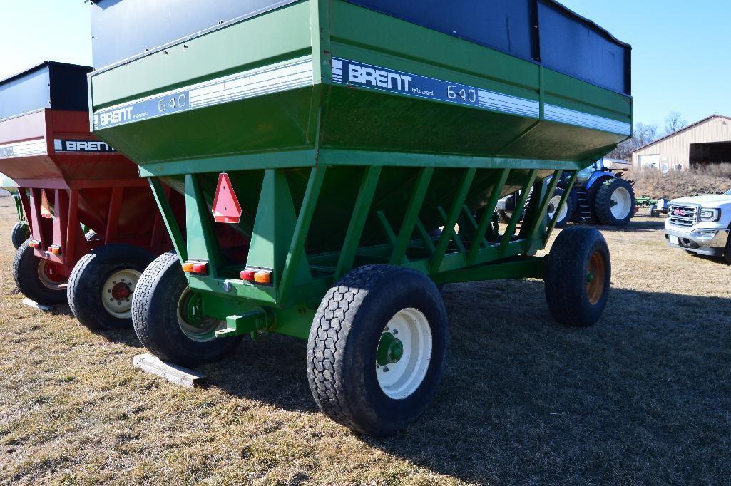 Brent 640 gravity wagon