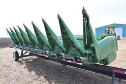 '15 JD 608C 8 row 30" corn head