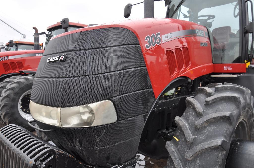 '09 Case-IH 305 Magnum tractor