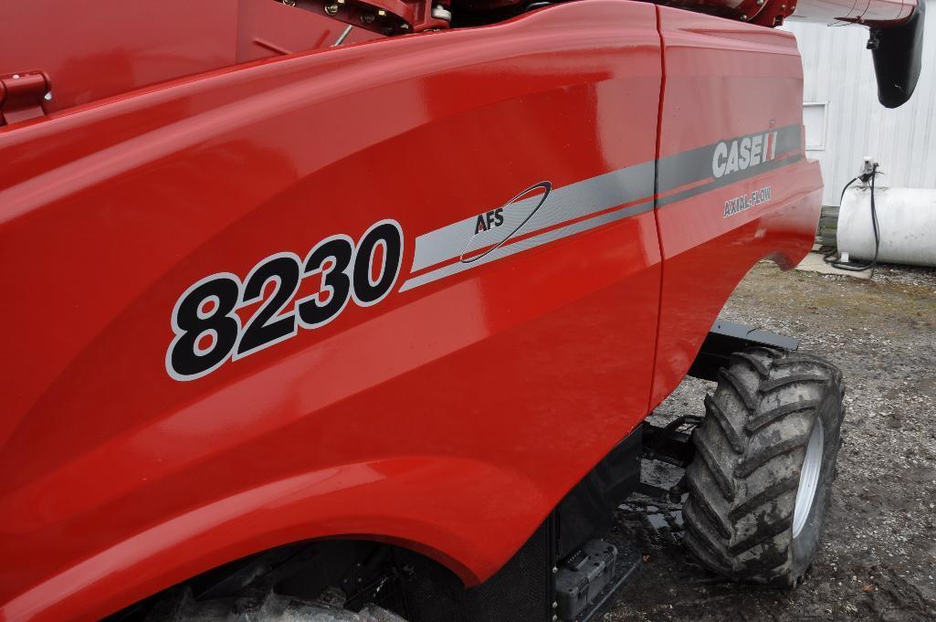 12 Case-IH 8230 4wd combine