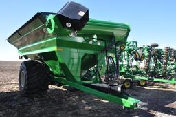 J&M 1131 GrainStorm grain cart