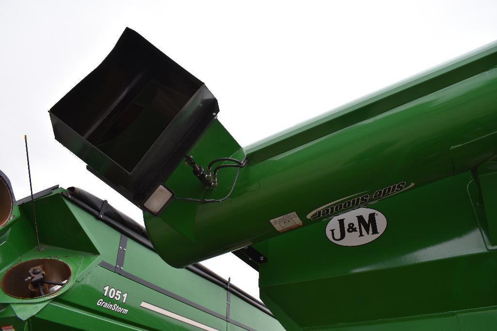 J&M 1131 GrainStorm grain cart