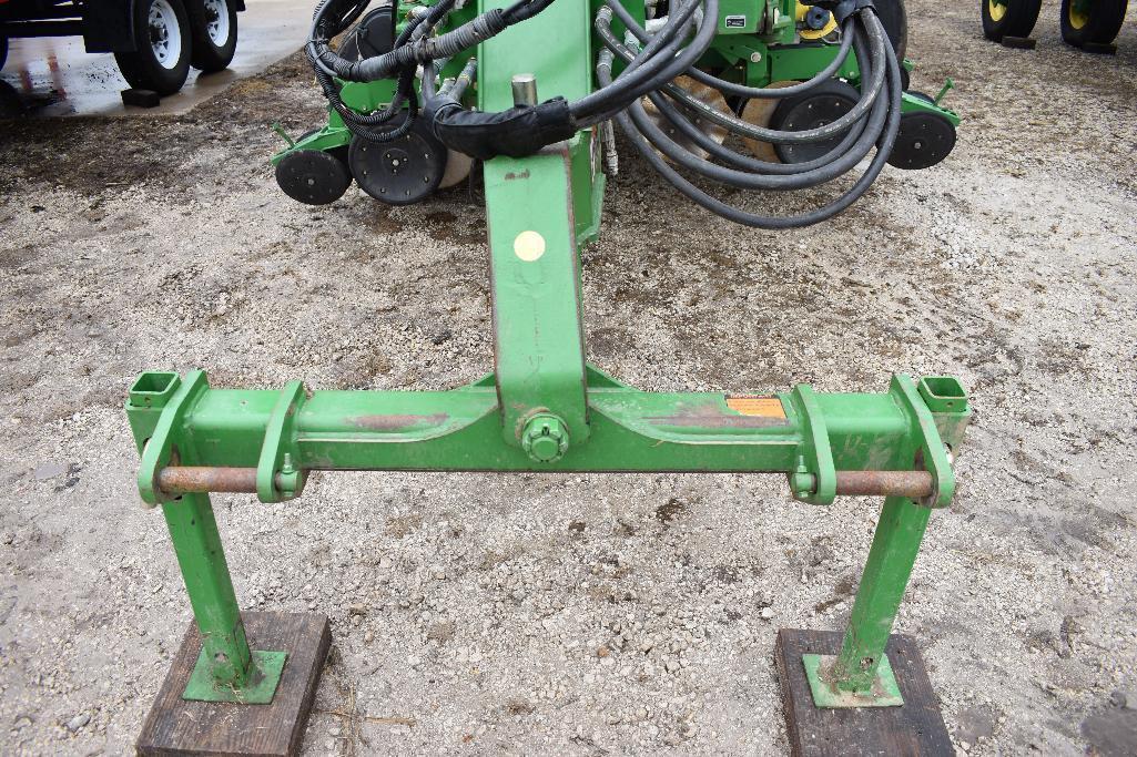 '11 JD 1790 CCS 16/31 planter