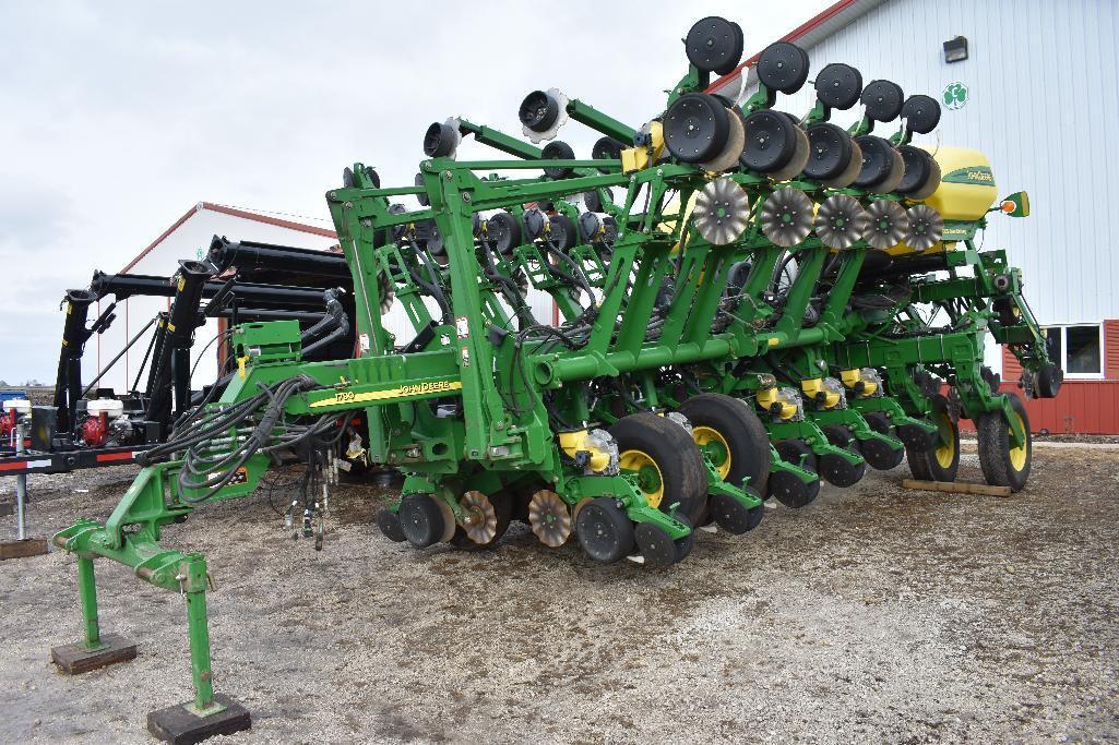 '11 JD 1790 CCS 16/31 planter