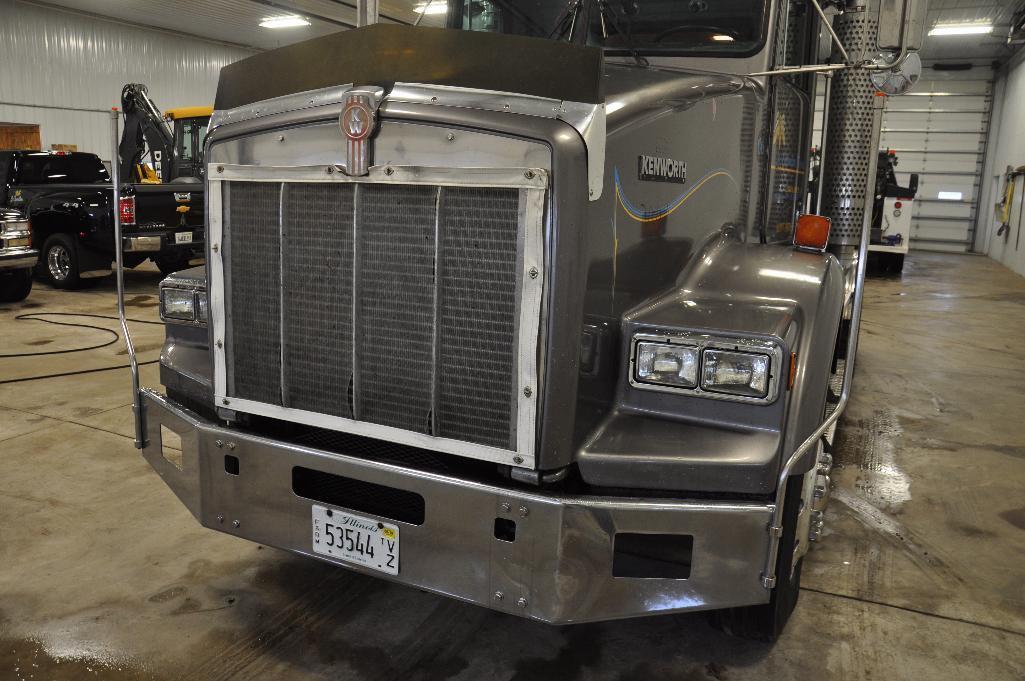 '92 Kenworth T800 daycab truck