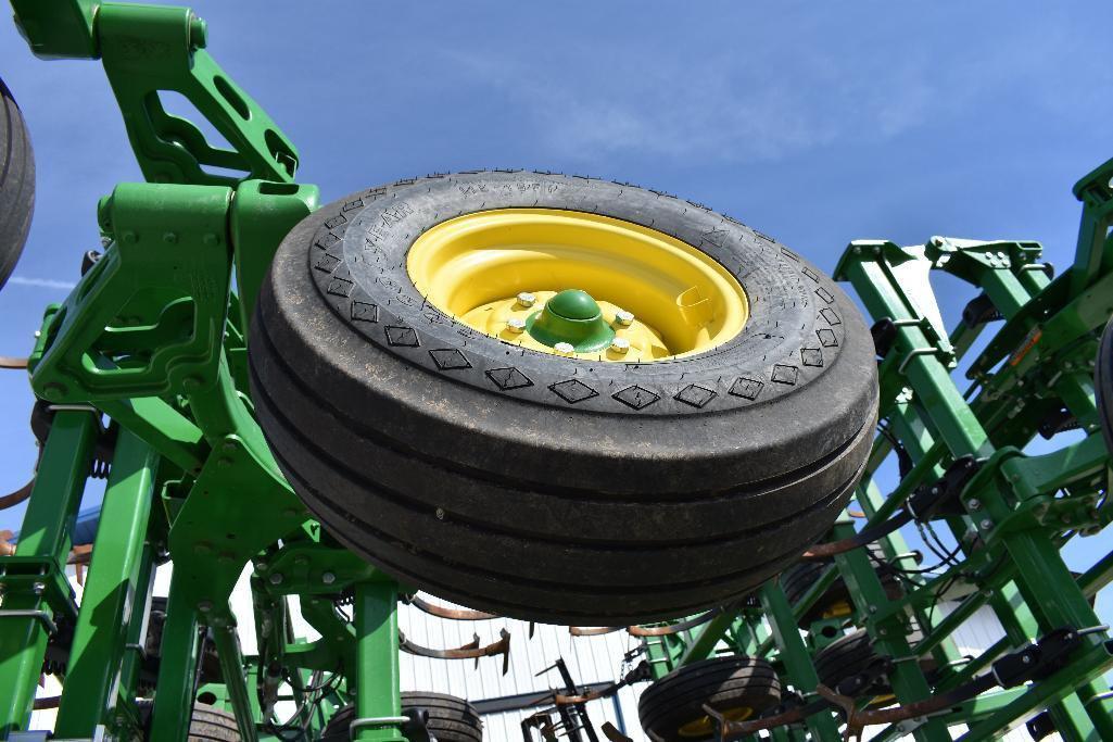 '15 JD 2210 45'6" field cultivator