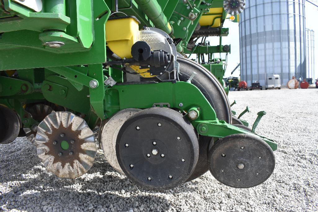 '14 JD 1790 CCS 16/31 planter