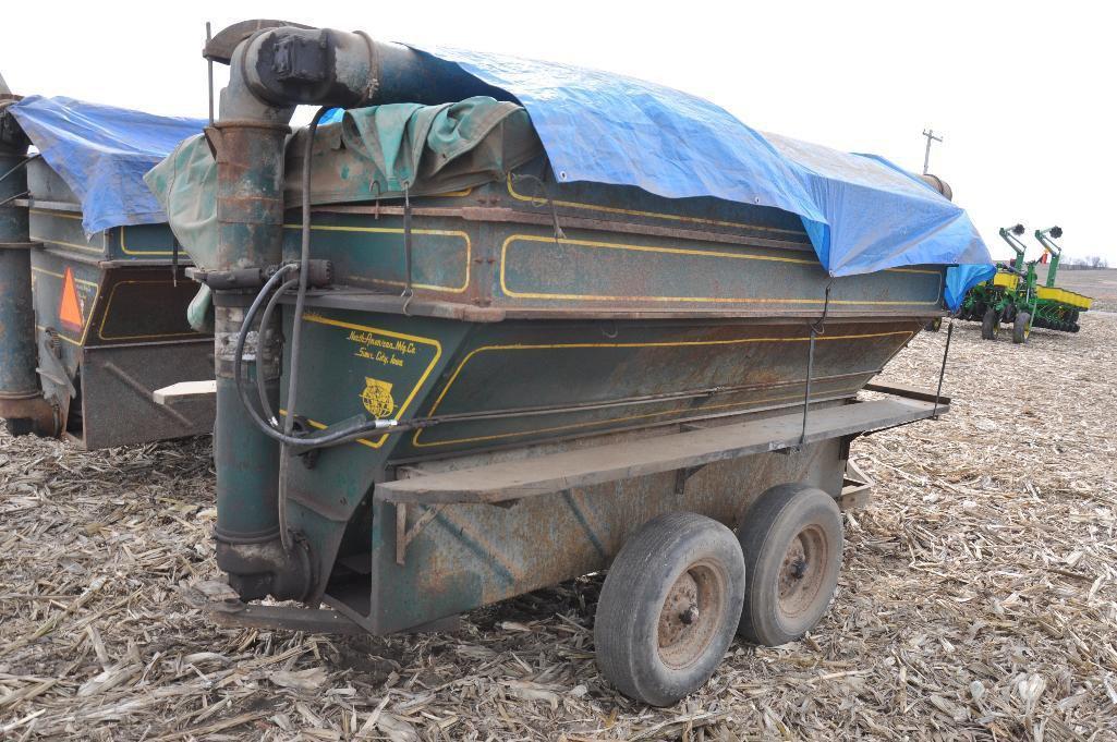 Grain-O-Vator feed auger wagon