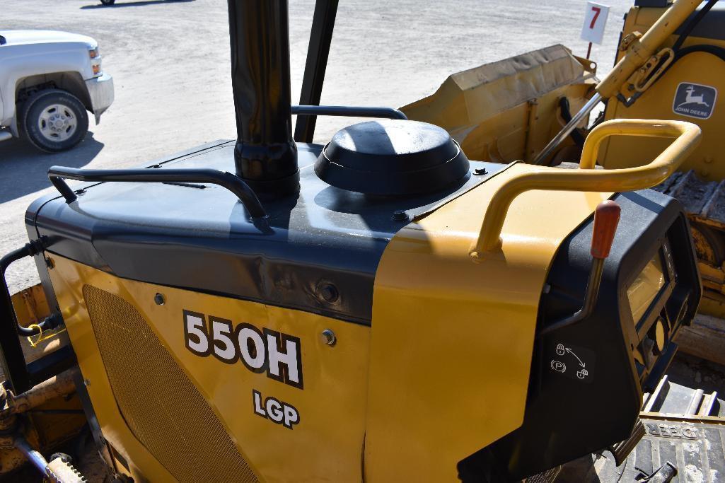 Deere 550H dozer