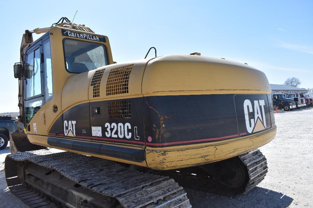 Cat 320CL excavator