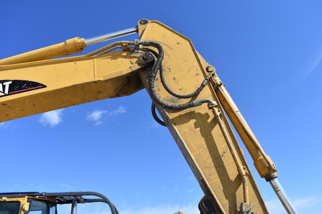 Cat 320CL excavator