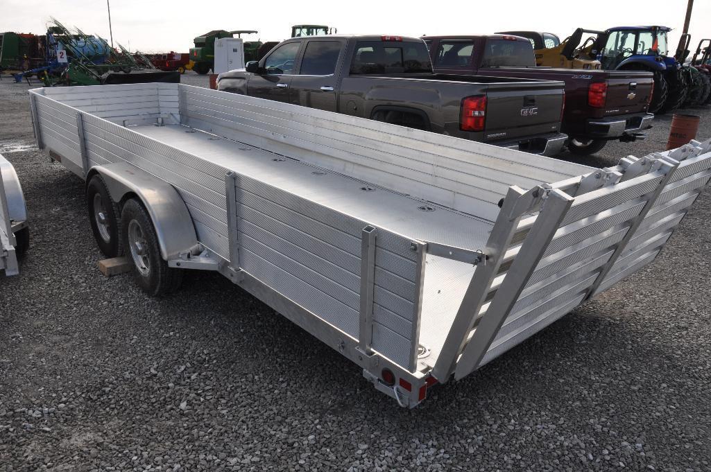 12 Aluma 8222H 22' aluminum flatbed trailer