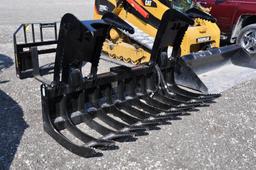 13 Cat 84" hyd. grapple for skid loader