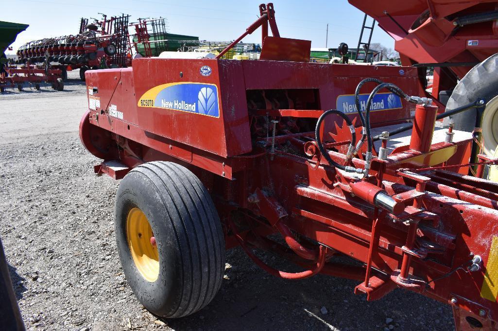 14 NH BC5070 small square baler