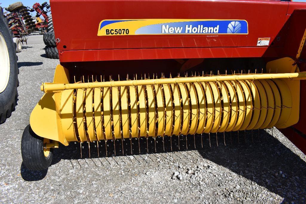 14 NH BC5070 small square baler