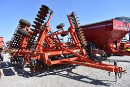 16 Kuhn Krause 8000 Excelerator 30' vertical tillage tool