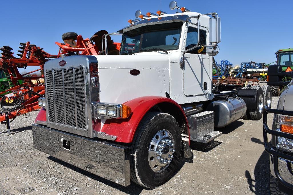 05 Peterbilt 379 day cab semi