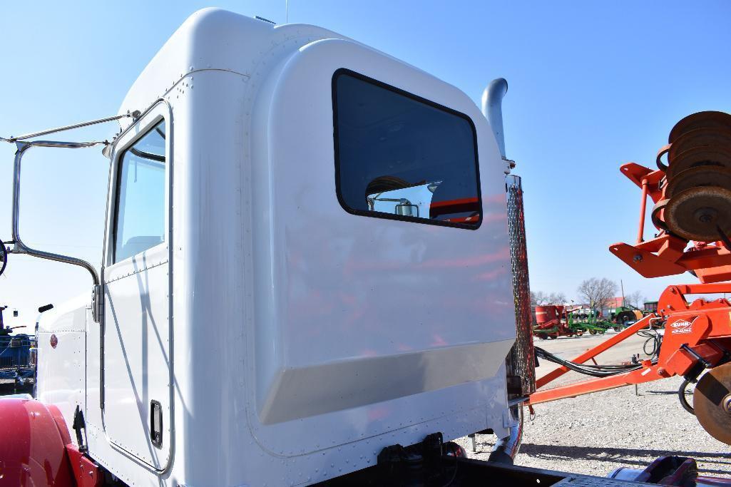 05 Peterbilt 379 day cab semi