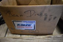 (31) Kinze soybean disks