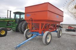 Kilbros 390 gravity wagon with 14' hyd. drive auger