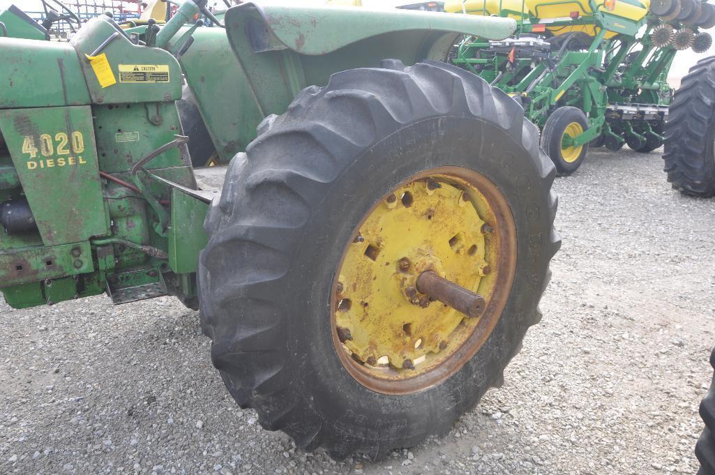 JD 4020 2wd tractor