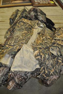 VARIOUS CAMOFLAUGE HUNTING CLOTHES