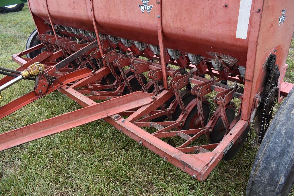 MF 33 9' grain drill