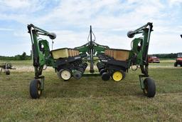 Kinze 12 row 30" rear fold planter