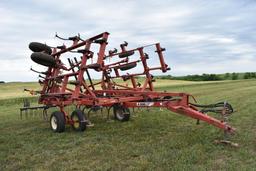 Case-IH 4300 24' field cultivator