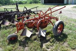 Allis-Chalmers 2-bottom plow