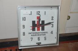 INTERNATIONAL HARVESTER NEON DEALERSHIP CLOCK