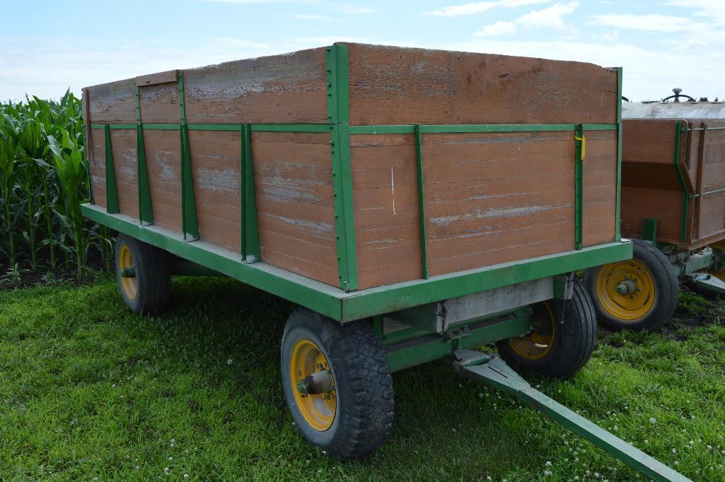 Wooden 11' barge box w/ John Deere 963 gear