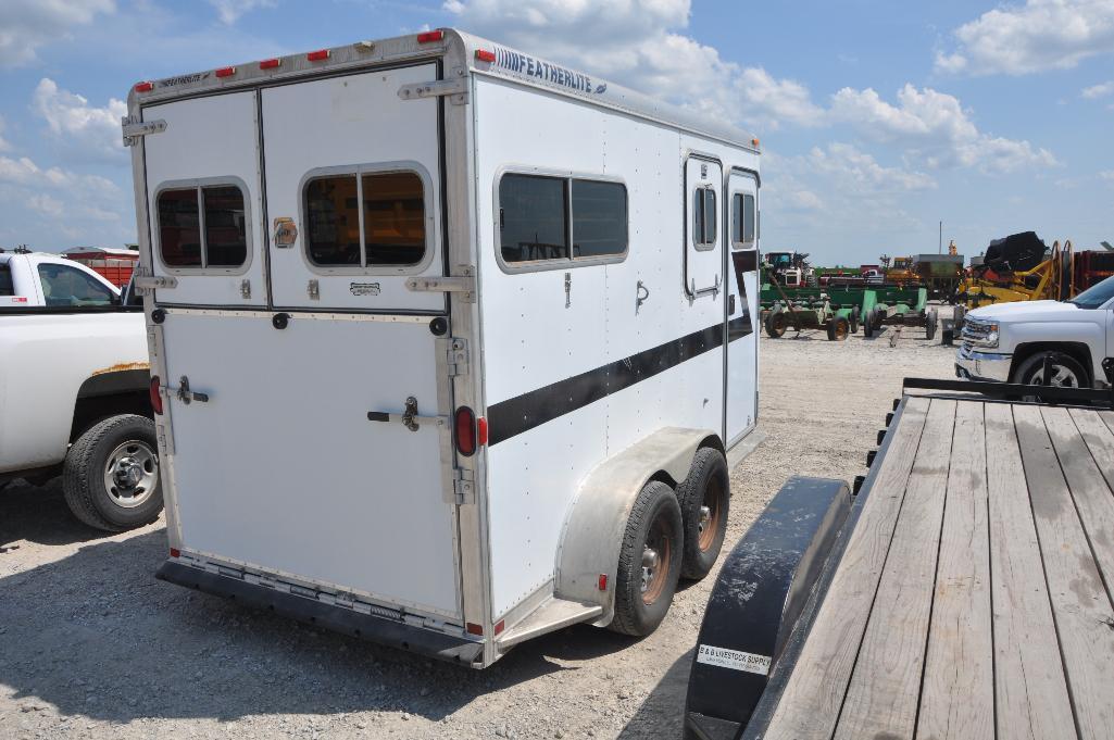 Featherlite 2-stall horse trailer