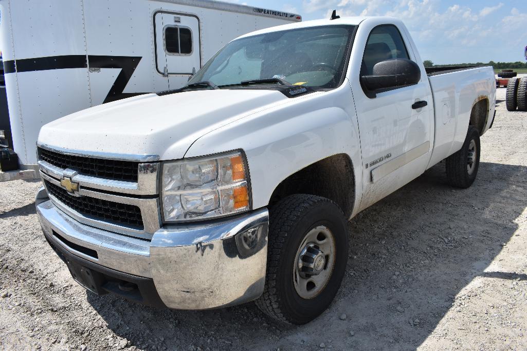 '08 Chevrolet 2500HD pickup