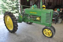 John Deere H tractor