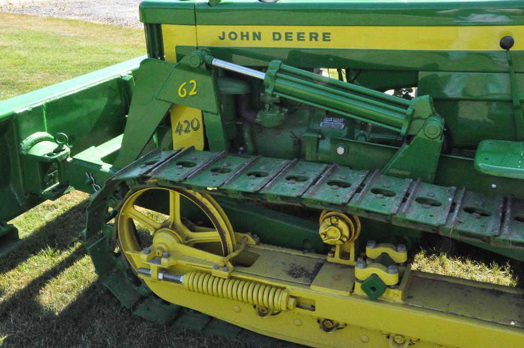 John Deere 420 crawler