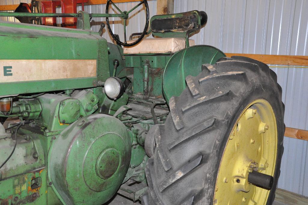 John Deere 620 tractor