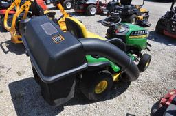 JD D130 riding lawn mower