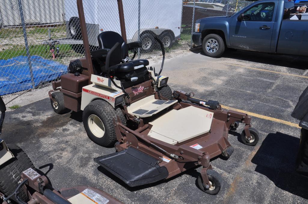 '08 GrassHopper 729T6 front deck mower