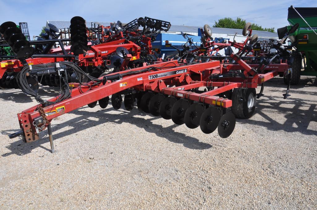 Case-IH 730B Ecolo-Tiger 7-shank disc-ripper