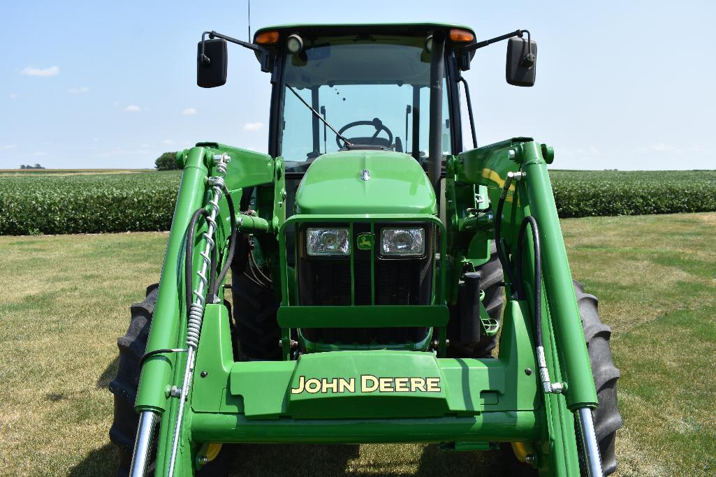 '11 JD 5101E MFWD tractor w/loader