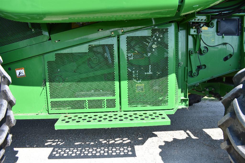 '09 JD 9770 STS 2wd combine